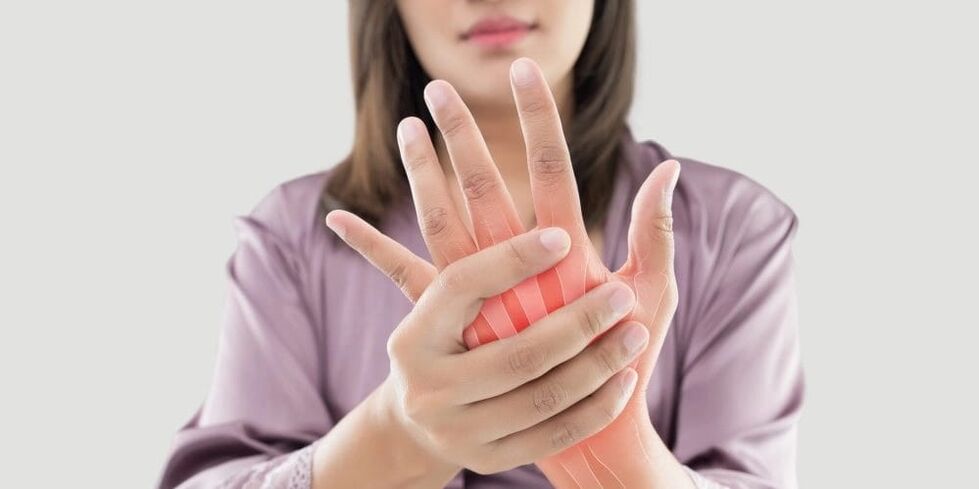 A bőrpír és az ujjak ízületeinek fokozódó fájdalma a rheumatoid arthritis tünetei.